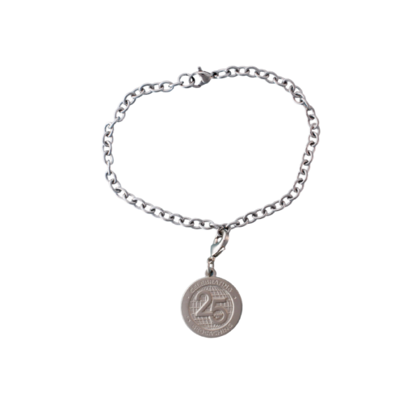 Nano Charm Bracelet with 25 Years of Geocaching charm - voorzijde