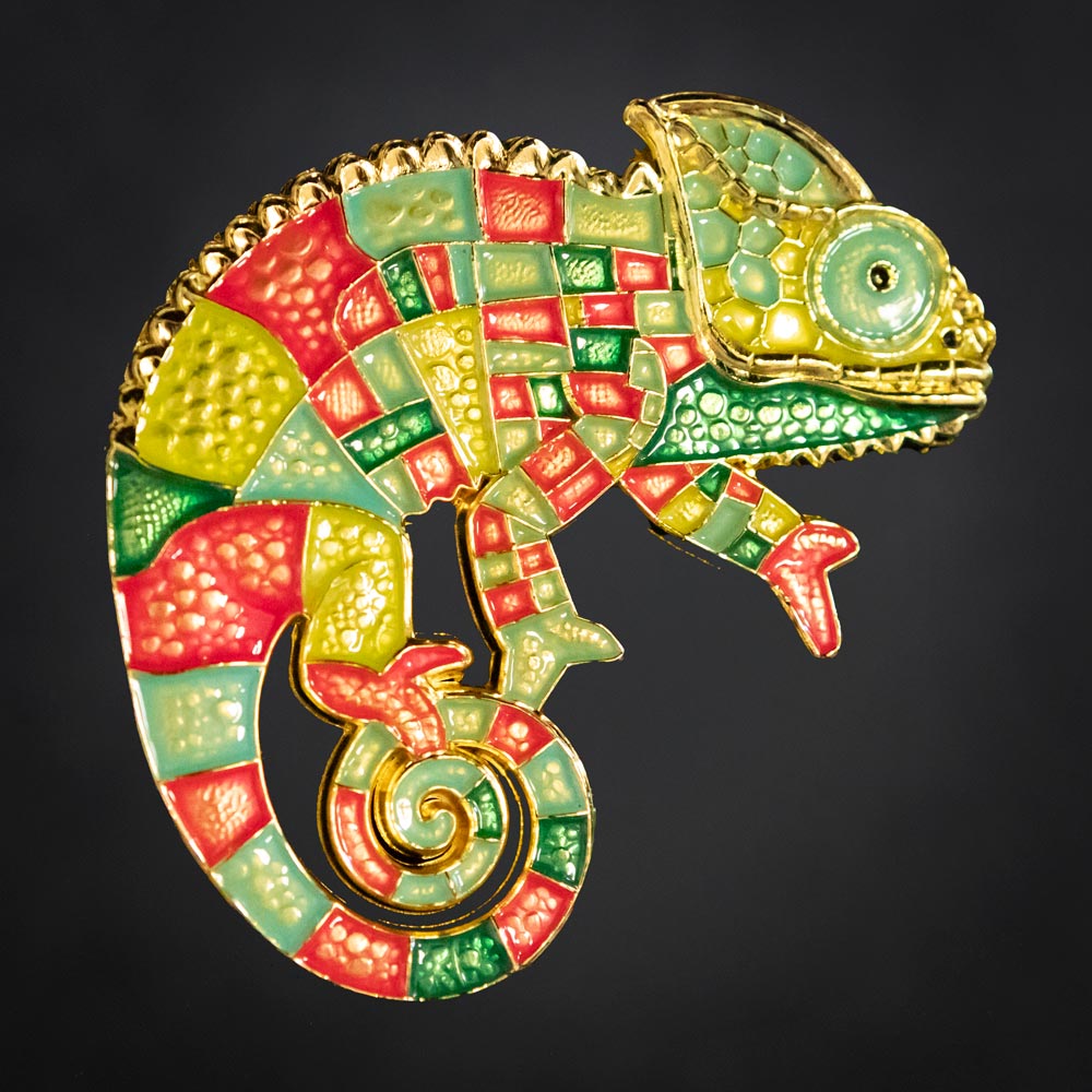 Patchwork Chameleon Geocoin - Holly & Ivy Edition - front